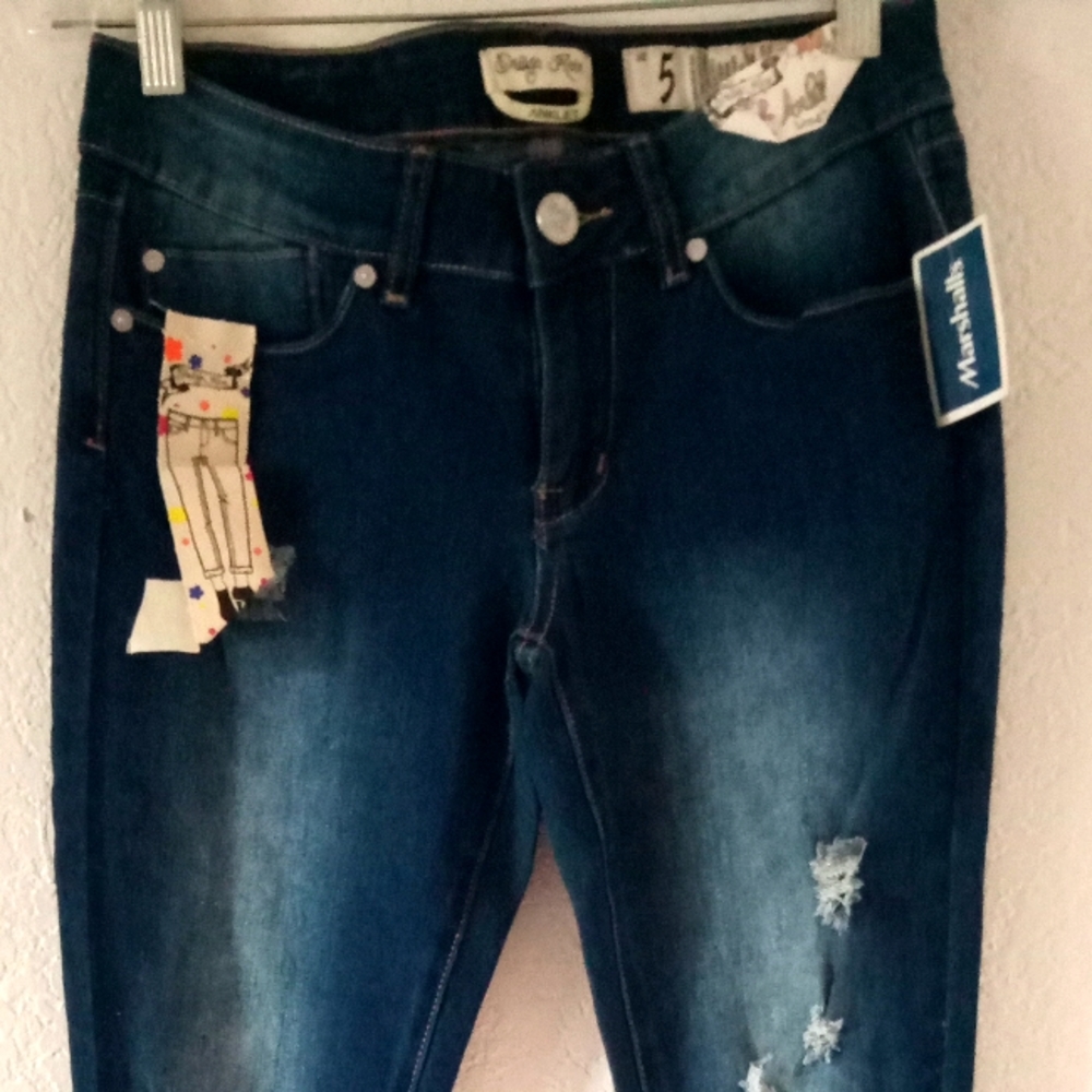 Indigo Rein Woman's Ankelet Jeans